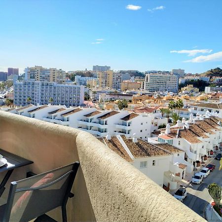 Deluxe Apartment In Benalbeach With Beach Views Benalmádena Kültér fotó